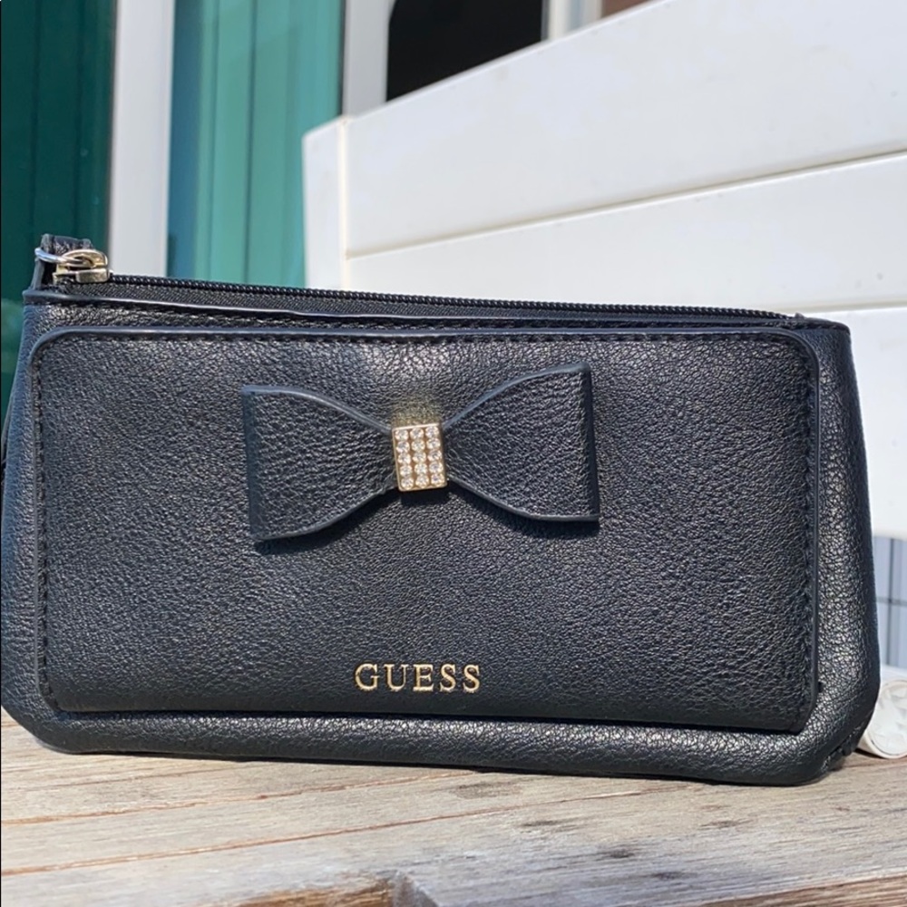 Guess wristlet